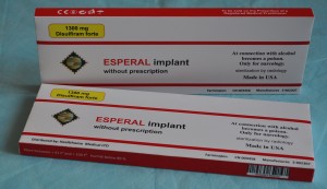 Podskórny implant esperalu